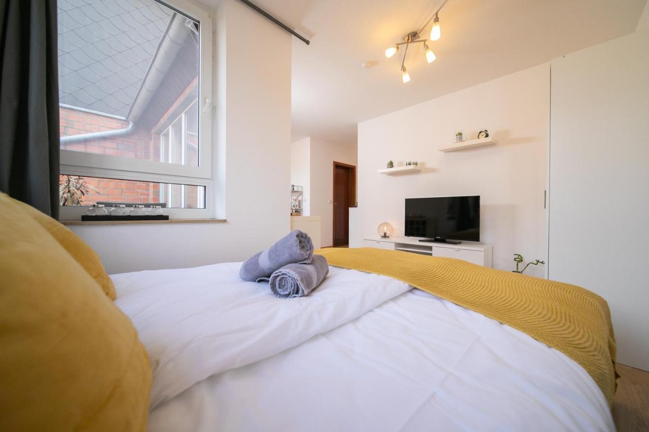 Studio Shiny - Zentral Mit Balkon - Messe - Kueche Neuss Buitenkant foto