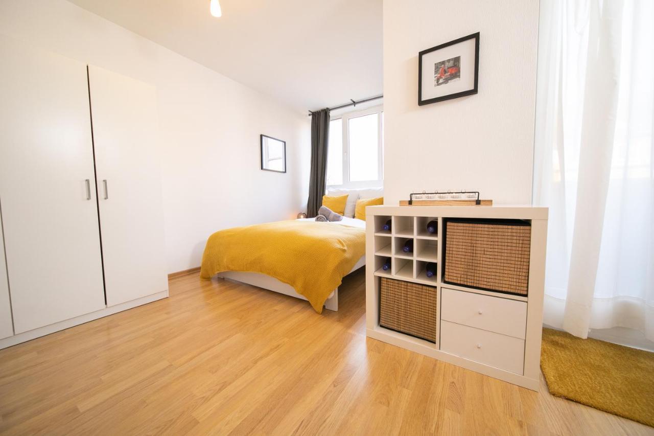 Studio Shiny - Zentral Mit Balkon - Messe - Kueche Neuss Buitenkant foto